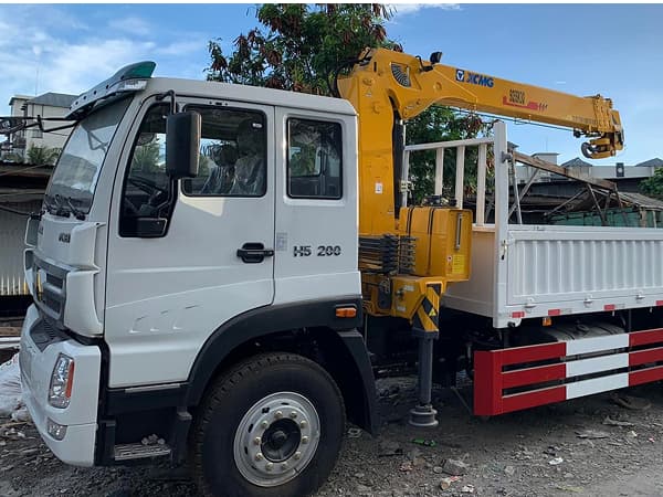 Rental Boom Truck